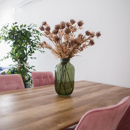 Perfect Harmony At Eas Residence Oradea Extérieur photo